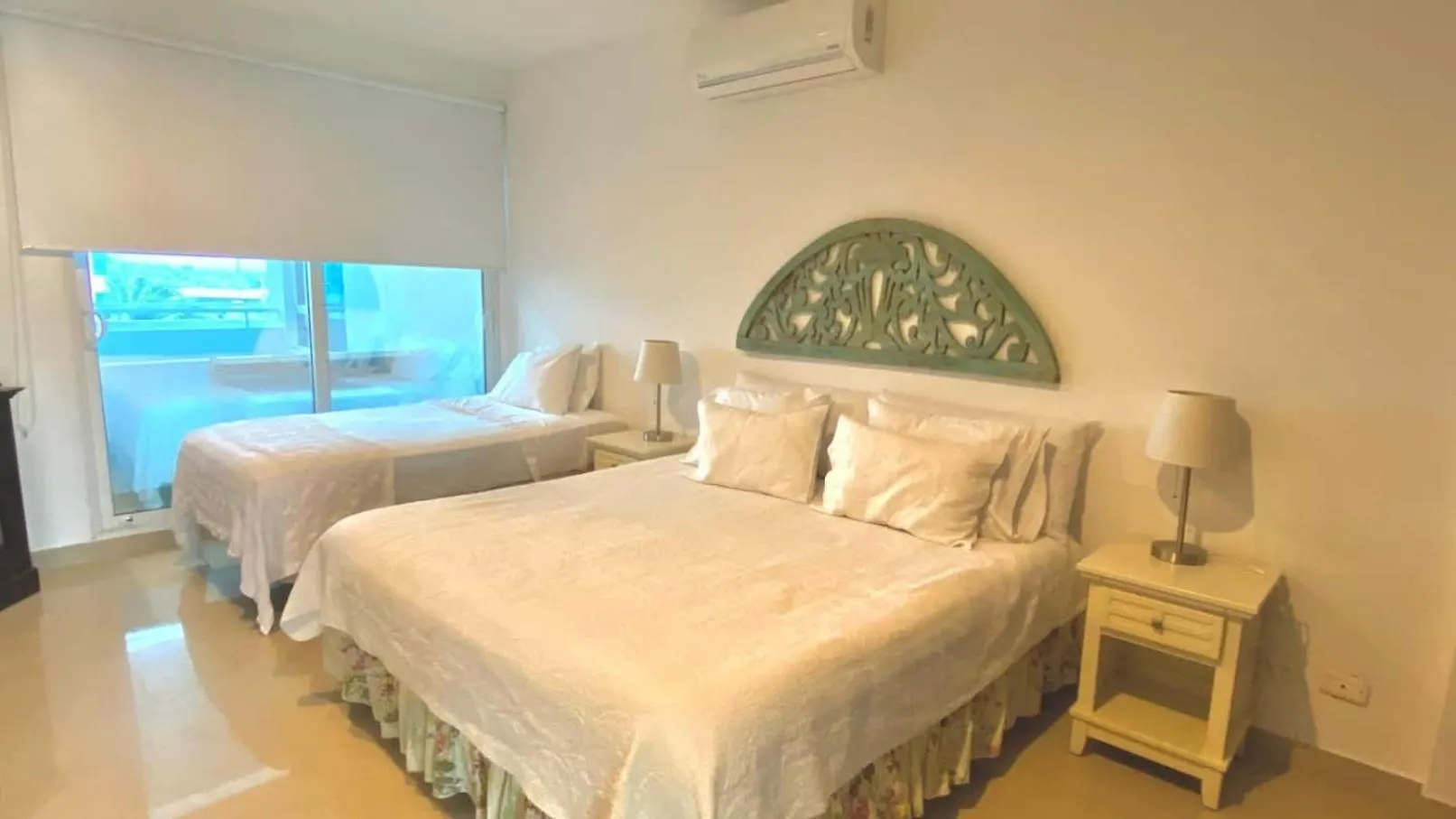 Family-Friendly - Spacious Balcony - Direct Beach Cartagena 0*,  Colômbia