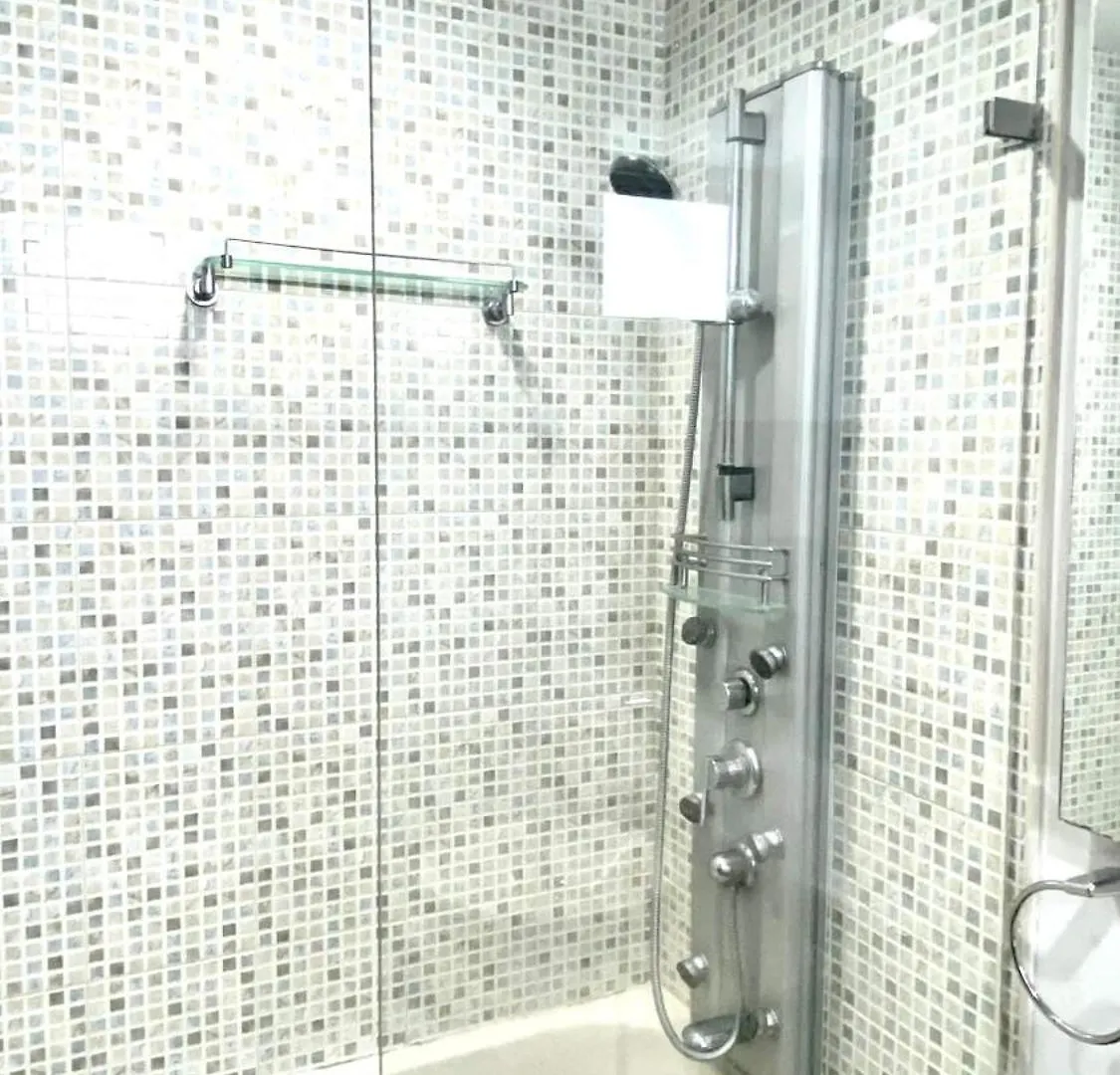 Family-Friendly - Spacious Balcony - Direct Beach Cartagena Casa de Férias