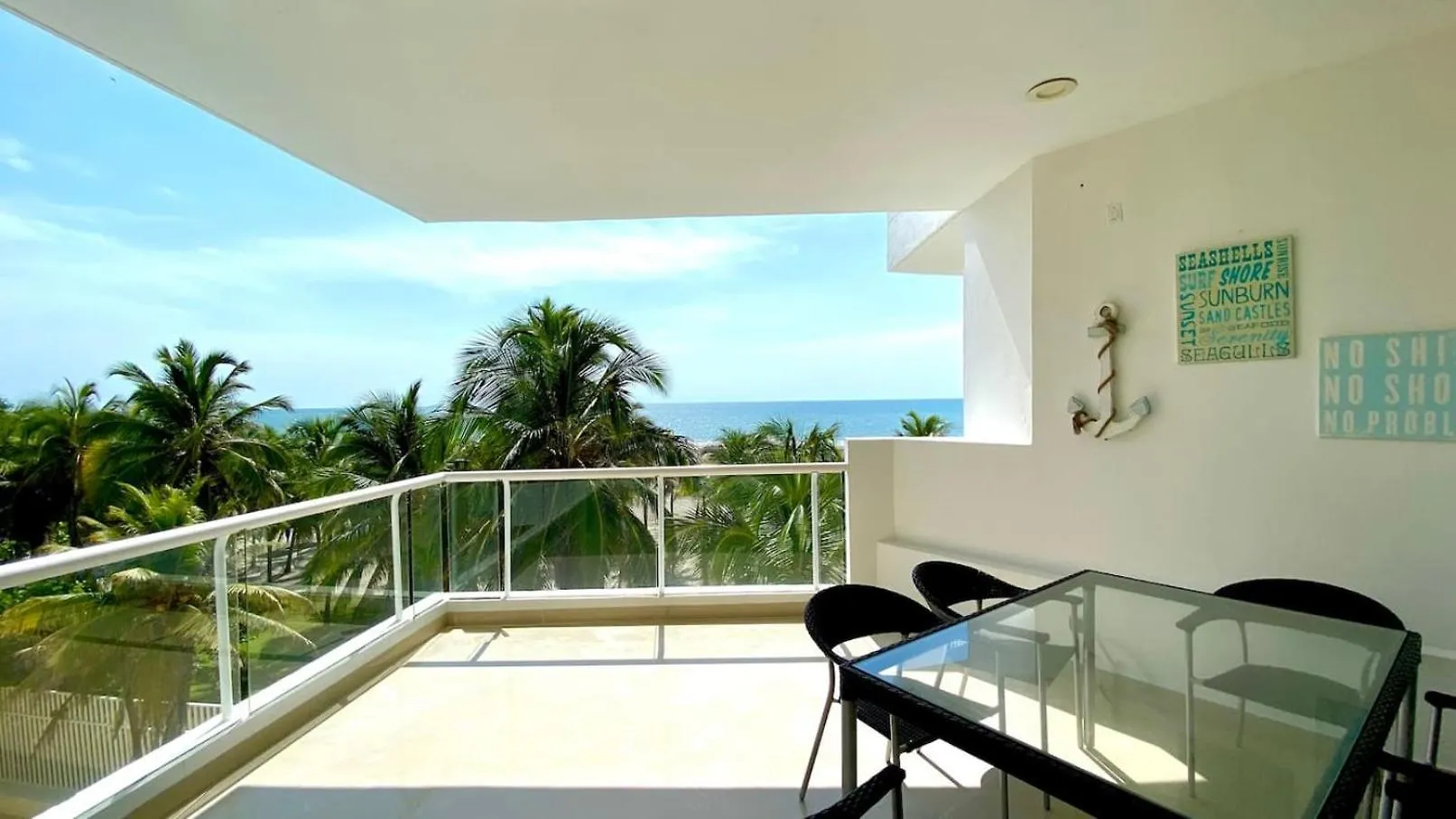Family-Friendly - Spacious Balcony - Direct Beach Cartagena 0*,